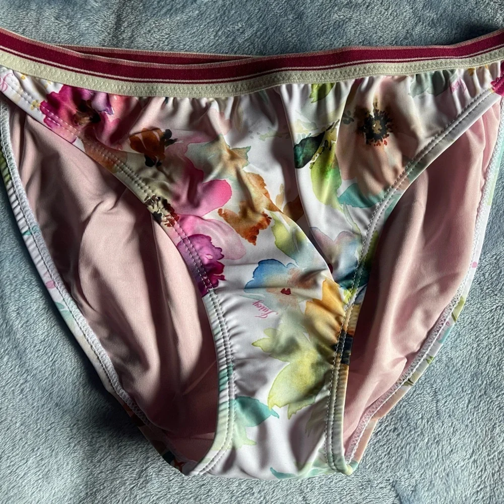 Floral Bikini Set by Jantzen - Multicolor